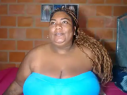 Snapshot of bustyboobsxxll chatting on 02.07.26 bustyboobsxxll online show from 02.07.26