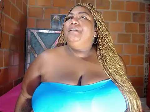 Snapshot of bustyboobsxxll chatting on 03.08.26 bustyboobsxxll online show from 03.08.26