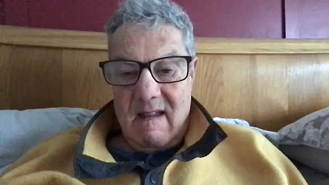 Snapshot of Oldpistolpete chatting on 12.13.24 Oldpistolpete online show from 12.13.24