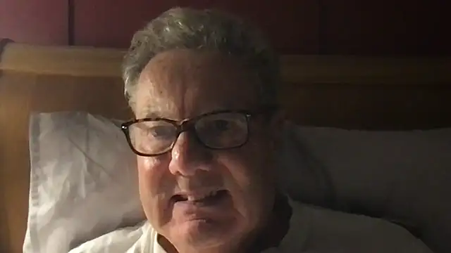 Snapshot of Oldpistolpete chatting on 10.12.25 Oldpistolpete online show from 10.12.25