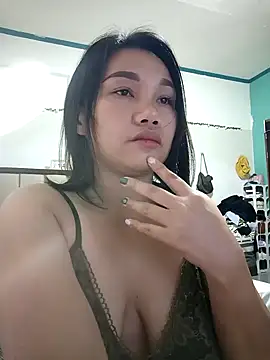 Snapshot of Unafairy chatting on 12.14.24 Unafairy online show from 12.14.24