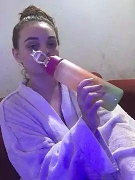 Emmacut online show from 03.21.25