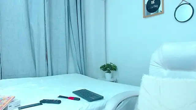 annylouis online show from 01.28.25