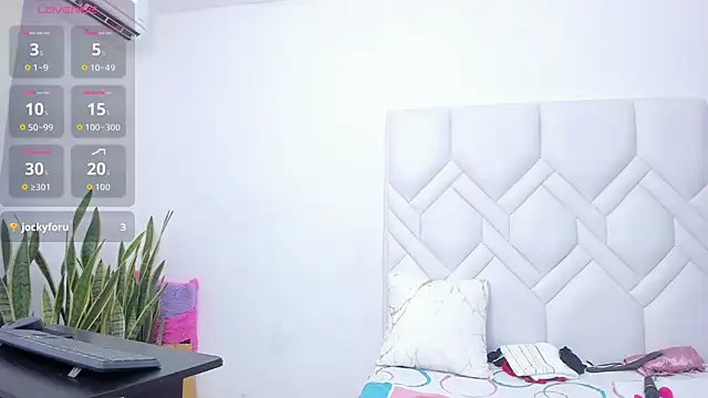 Mature Hard online show from 11.21.25