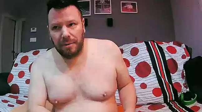 Snapshot of txan9876 chatting on 02.19.25 txan9876 online show from 02.19.25