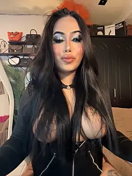 BigDominaMia online show from 11.07.25