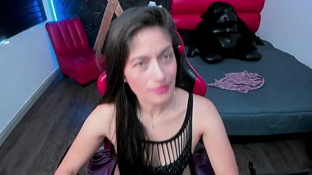 Snapshot of AnnyMilet_ chatting on 07.28.26 AnnyMilet online show from 07.28.26