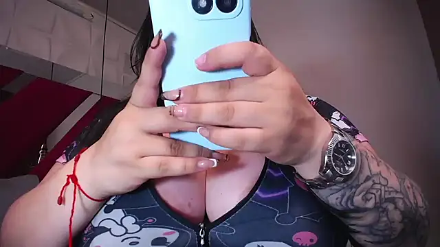 Penelope Tits online show from 04.17.26