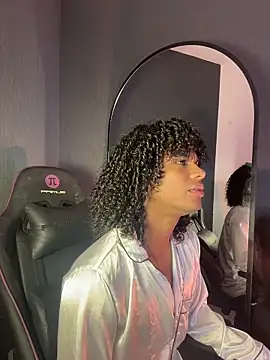 Lucas eevans online show from 02.04.26