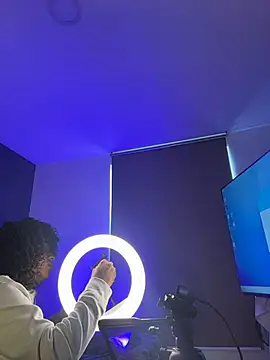 Lucas eevans online show from 02.18.26