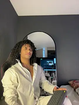 Lucas eevans online show from 04.18.26