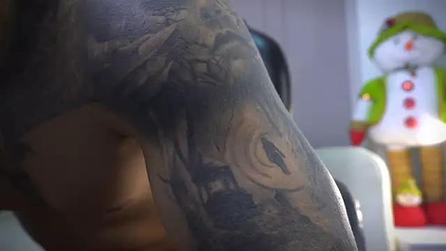 Frank Farrell online show from 11.19.25