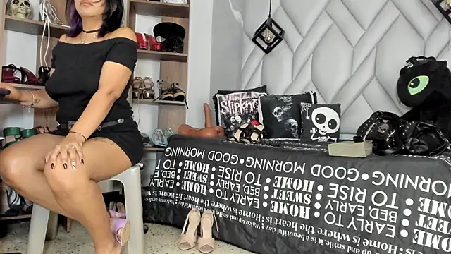 Snapshot of MirandaHaguen chatting on 07.01.26 MirandaHaguen online show from 07.01.26