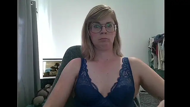 Snapshot of SavannaGirly chatting on 03.03.25 SavannaGirly online show from 03.03.25