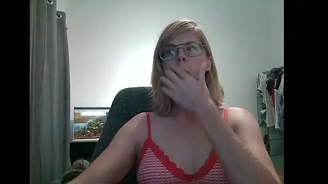 Snapshot of SavannaGirly chatting on 03.05.25 SavannaGirly online show from 03.05.25