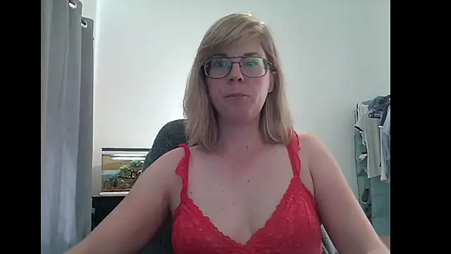 Snapshot of SavannaGirly chatting on 03.07.25 SavannaGirly online show from 03.07.25