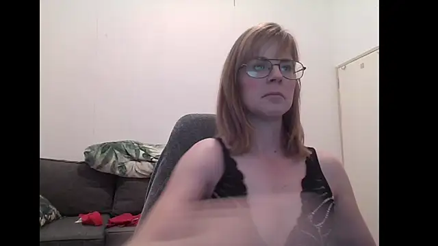 Snapshot of SavannaGirly chatting on 10.03.25 SavannaGirly online show from 10.03.25