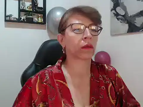 Snapshot of Chayla_Ruiz chatting on 03.12.25 Chayla Ruiz online show from 03.12.25