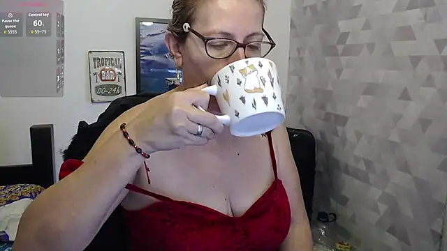 Snapshot of Chayla_Ruiz chatting on 09.09.25 Chayla Ruiz online show from 09.09.25