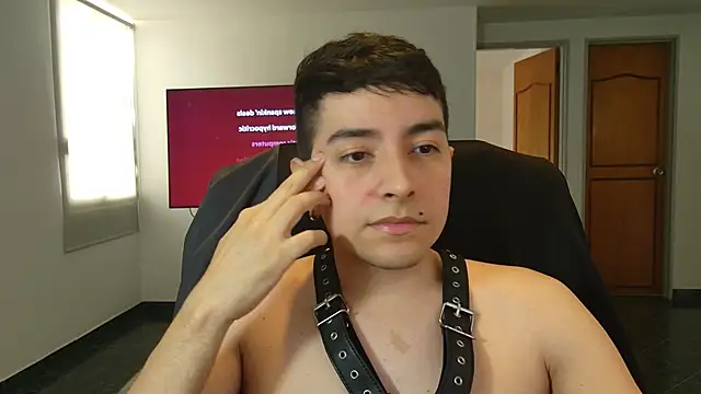 Jhoan saenz online show from 10.11.25