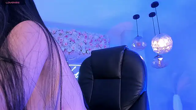 JadeEvansX online show from 12.26.24