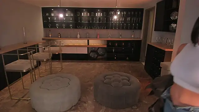 Snapshot of KateSunder chatting on 11.21.25 KateSunder online show from 11.21.25