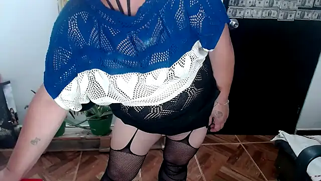 Snapshot of NAILAH_SANZ chatting on 02.18.25 NAILAH SANZ online show from 02.18.25