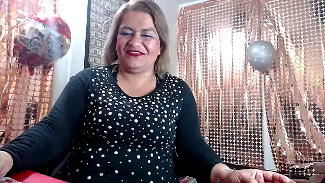 Snapshot of NAILAH_SANZ chatting on 03.19.25 NAILAH SANZ online show from 03.19.25