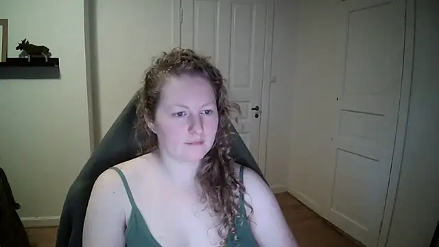 Girlnina-1995 online show from 12.30.24