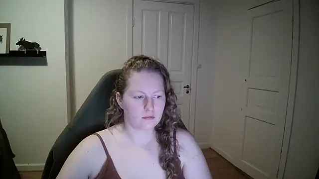 Girlnina-1995 online show from 01.04.25