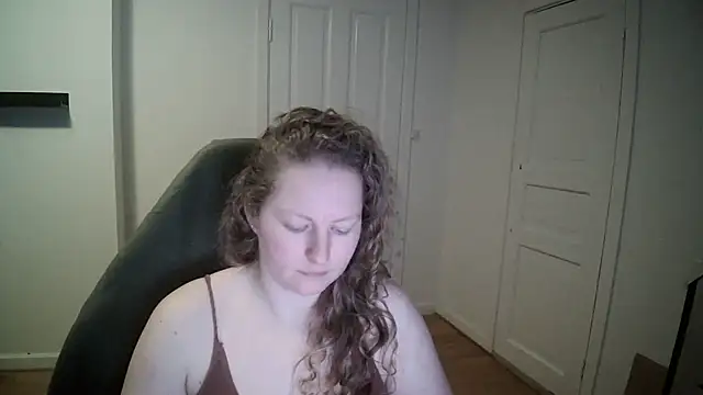 Girlnina-1995 online show from 02.19.25