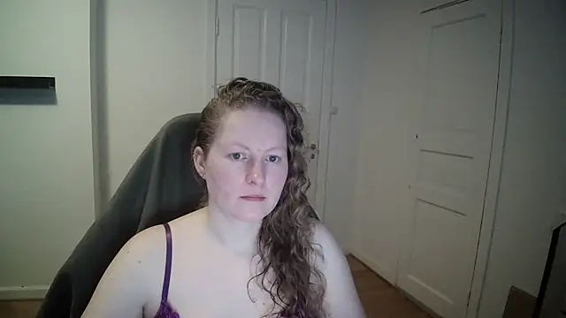 Girlnina-1995 online show from 02.20.25