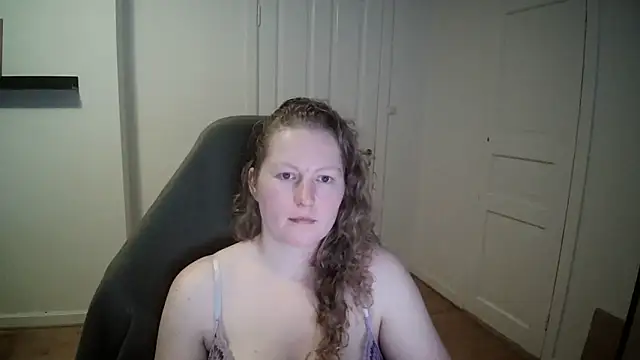 Girlnina-1995 online show from 02.27.25