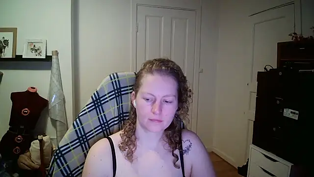 Girlnina-1995 online show from 01.13.26