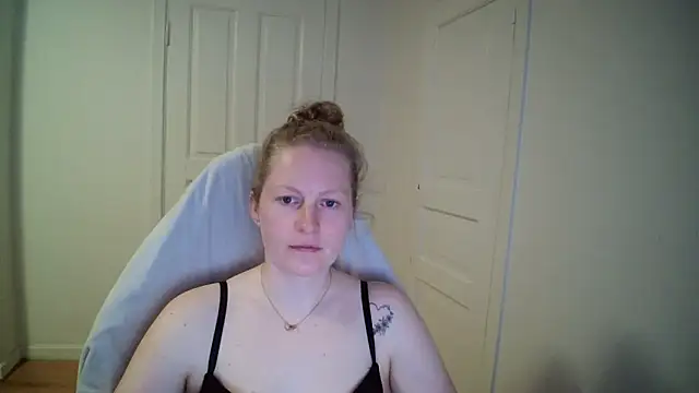 Girlnina-1995 online show from 04.16.26