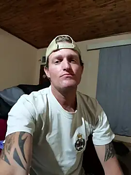 Snapshot of the-billy-blue chatting on 05.17.26 the-billy-blue online show from 05.17.26