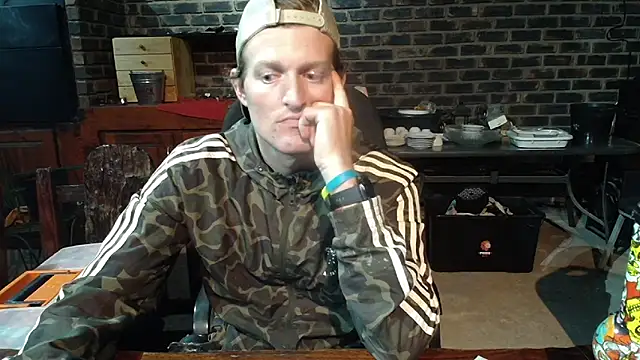 Snapshot of the-billy-blue chatting on 05.20.26 the-billy-blue online show from 05.20.26