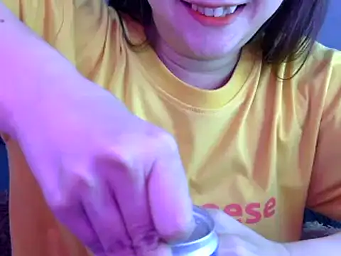 Bee 2k online show from 02.14.25