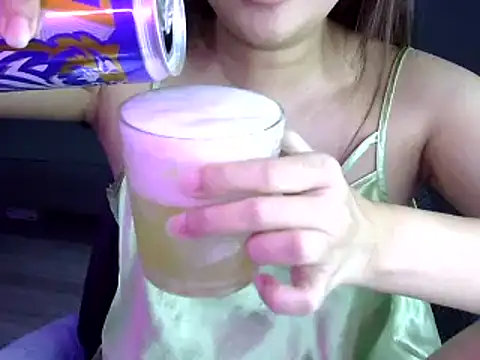 Bee 2k online show from 10.27.25