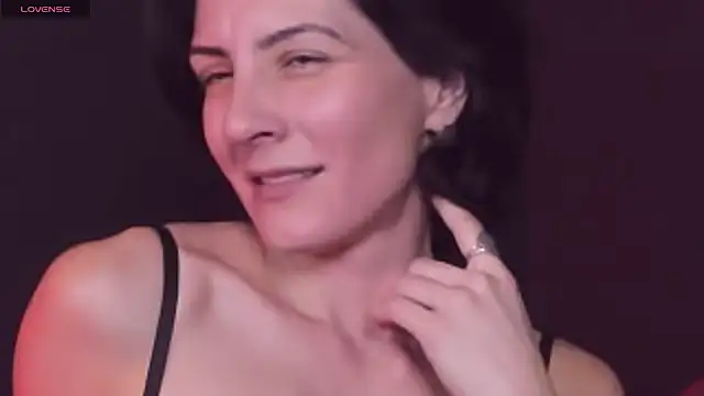 LorenDaze online show from 12.04.24