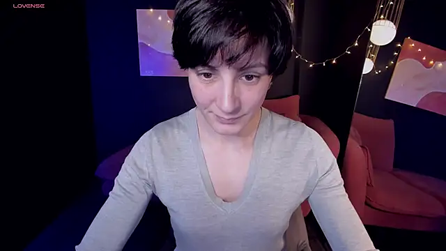 LorenDaze online show from 01.25.25