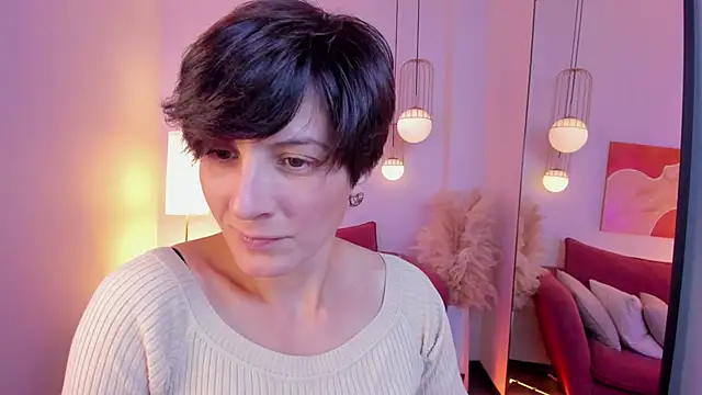 LorenDaze online show from 10.07.25