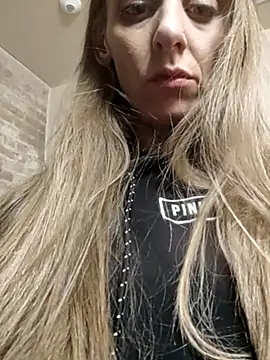 eatmeplease44 online show from 03.20.25