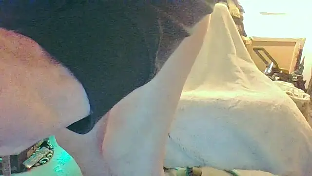 eatmeplease44 online show from 09.28.25