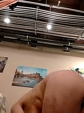 eatmeplease44 online show from 04.17.26