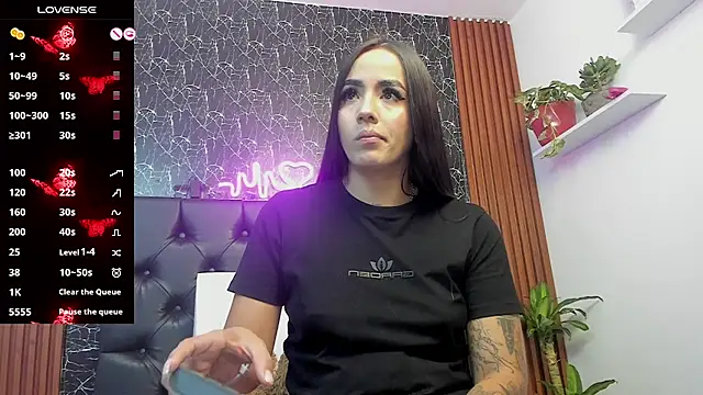 Tamara-evans online show from 12.06.24