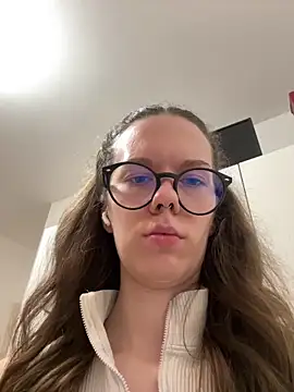 Snapshot of DivineBite chatting on 10.07.25 DivineBite online show from 10.07.25