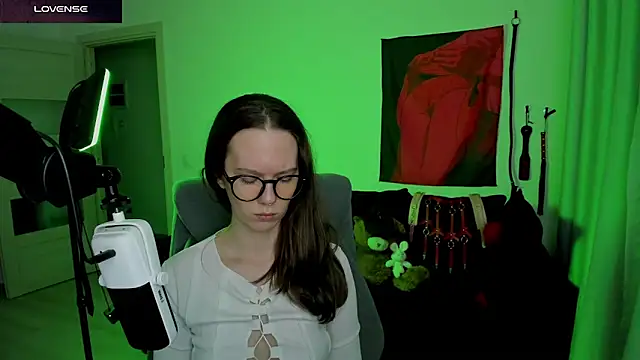 DivineBite online show from 04.18.26