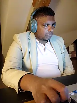 Snapshot of Bandusrilankasexymen chatting on 04.06.26 Bandusrilankasexymen online show from 04.06.26