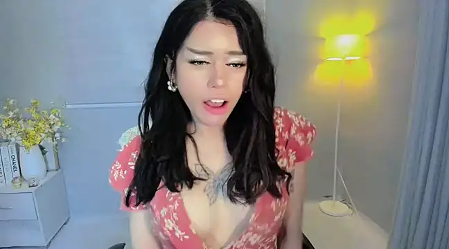 Patricia fox online show from 01.04.25